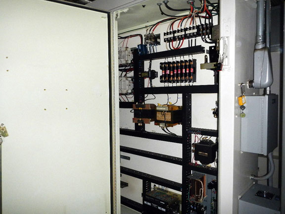 177696l.jpg (76954 bytes)