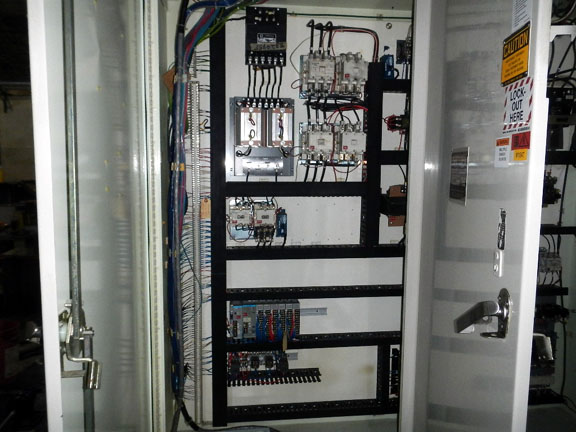 177696m.jpg (72143 bytes)