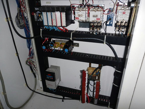 177697m.jpg (72143 bytes)