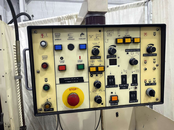 FSG1632-4.JPG (73793 bytes)