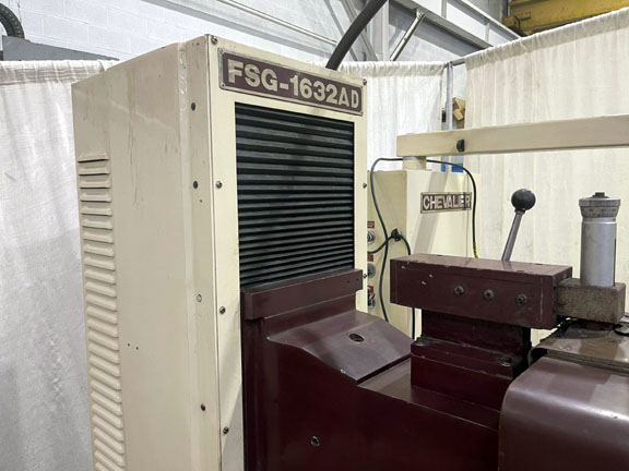 FSG1632-6.JPG (56852 bytes)