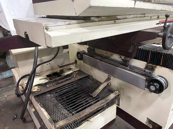 FSG1632-7.JPG (74525 bytes)